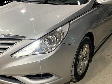 Hyundai Sonata, 2011г, передний привод, автомат