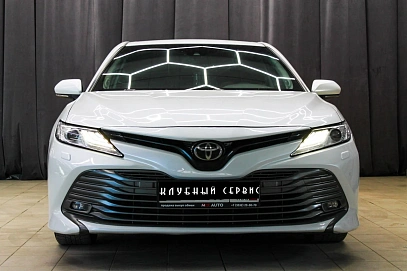 Toyota Camry, 2019г, передний привод, автомат