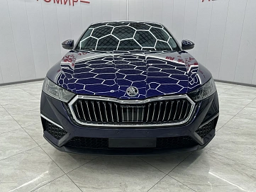 Skoda Octavia, 2022г, передний привод, робот
