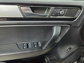 Volkswagen Touareg, 2010г., полный привод, автомат