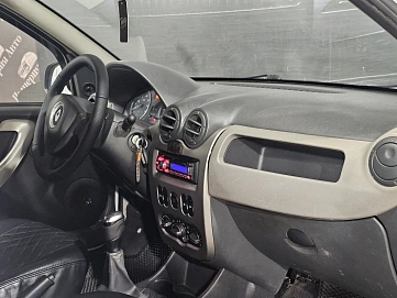 Renault Sandero, 2012г, передний привод, механика