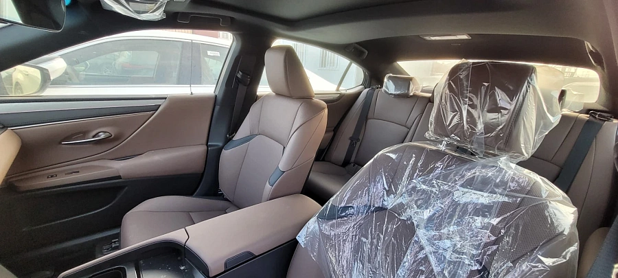 Lexus ES, 2025г., передний привод, вариатор