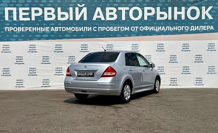Nissan Tiida, 2011г, передний привод, механика
