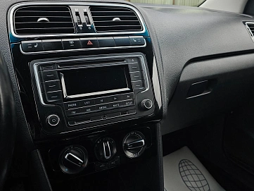 Volkswagen Polo, 2017г, передний привод, автомат