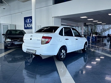 Lada (ВАЗ) Granta, 2012г, передний привод, механика