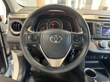 Toyota RAV4, 2013г, полный привод, вариатор