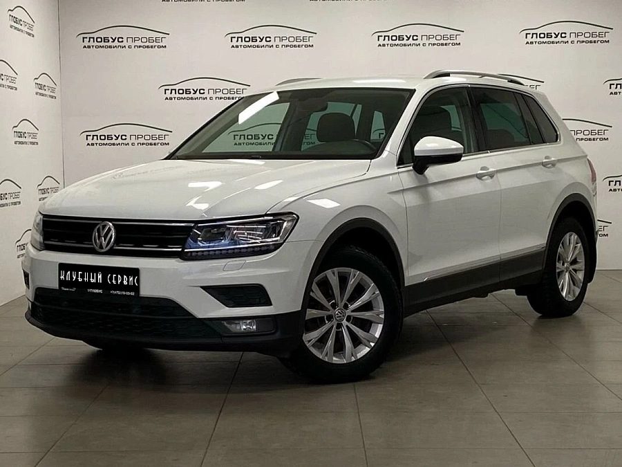 Volkswagen Tiguan, 2018г., передний привод, автомат