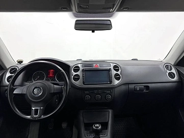 Volkswagen Tiguan, 2008г, полный привод, механика