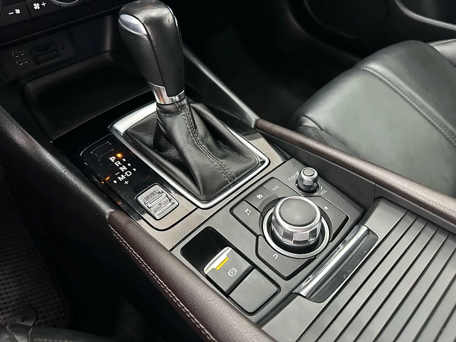 Mazda 3, 2017г., передний привод, автомат