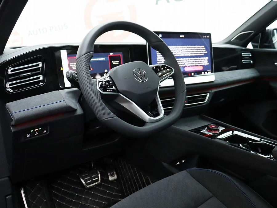 Volkswagen Tiguan, 2024г., полный привод, робот