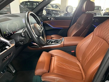 BMW X7, 2023г, полный привод, автомат