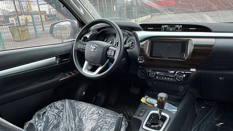 Toyota Hilux, 2024г, полный привод, автомат