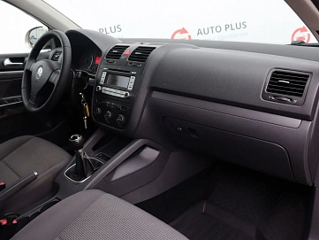 Volkswagen Jetta, 2008г, передний привод, механика