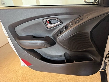 Hyundai ix35, 2013г, передний привод, автомат