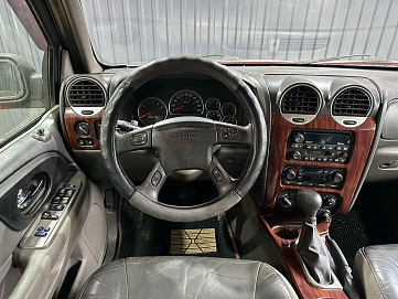 GMC Envoy, 2002г., полный привод, автомат
