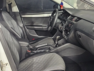 Skoda Octavia, 2019г, передний привод, автомат