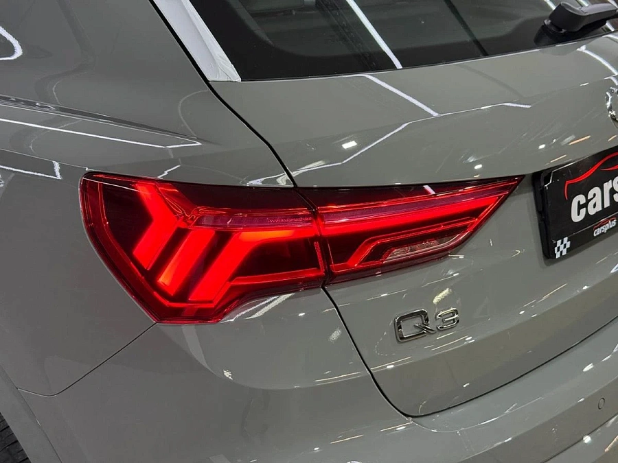 Audi Q3, 2025г., передний привод, робот