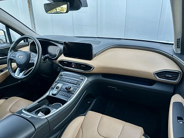 Hyundai Santa Fe, 2021г, передний привод, автомат