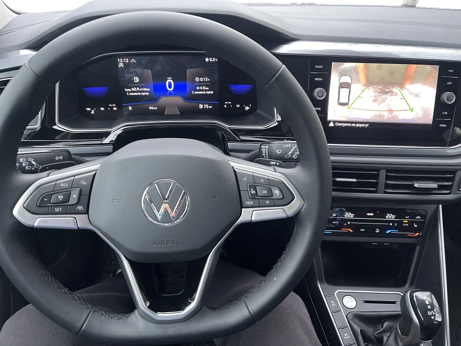 Volkswagen Taigo, 2024г., передний привод, робот