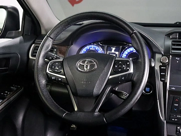 Toyota Camry, 2017г, передний привод, автомат