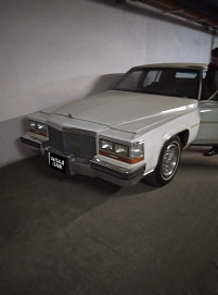 Cadillac Fleetwood, 1986г, задний привод, автомат