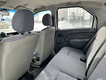 Renault Logan, 2006г, передний привод, механика