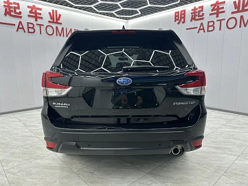 Subaru Forester, 2022г, полный привод, вариатор