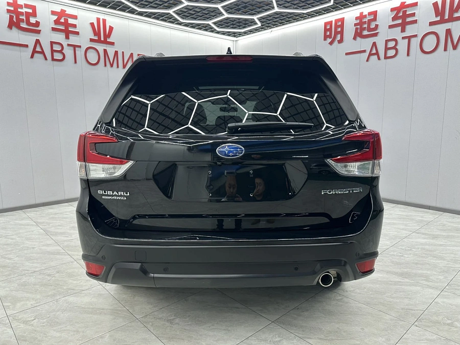Subaru Forester, 2022г., полный привод, вариатор