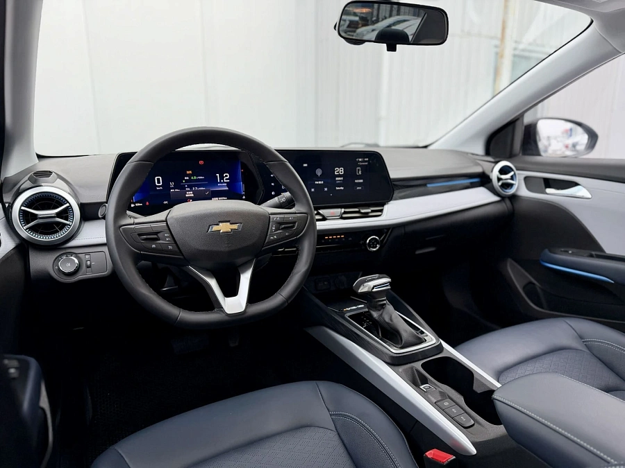 Chevrolet Monza, 2023г., передний привод, автомат