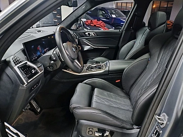 BMW X5, 2025г, полный привод, автомат