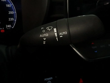 Toyota Camry, 2025г, передний привод, вариатор