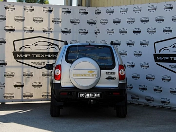 Chevrolet Niva, 2012г, полный привод, механика