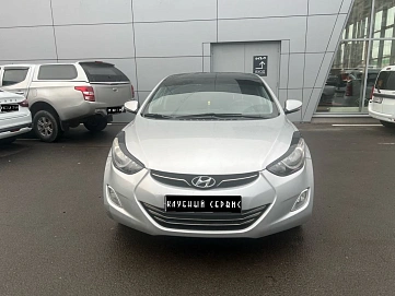 Hyundai Elantra, 2012г, передний привод, механика
