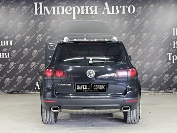 Volkswagen Touareg, 2008г, полный привод, автомат