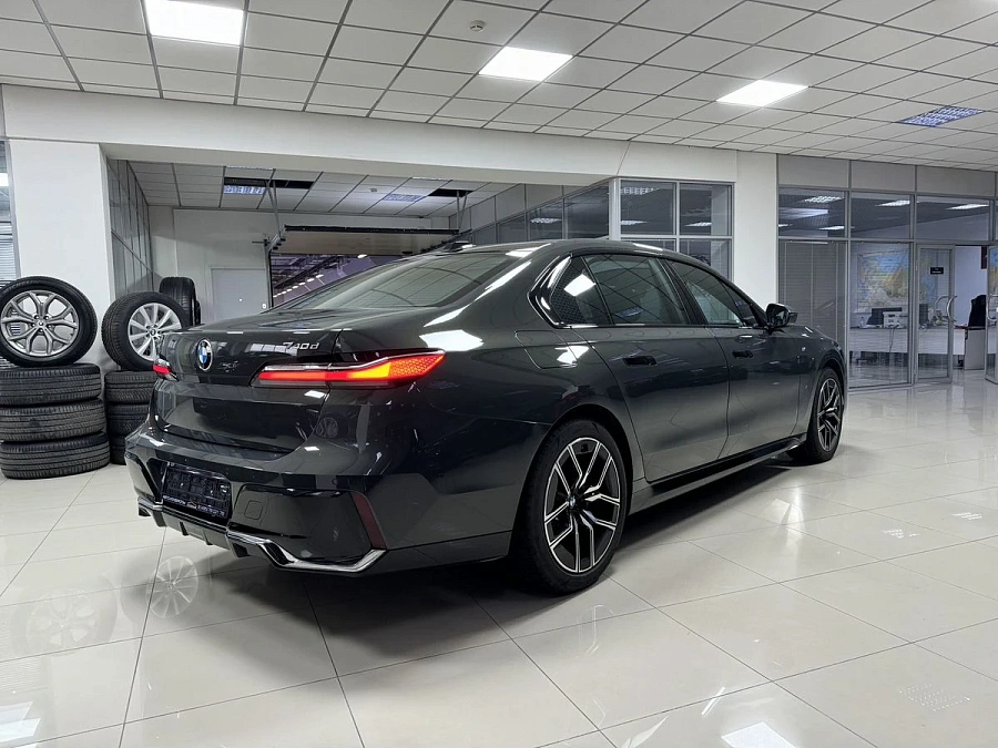 BMW , 2023г., полный привод, автомат