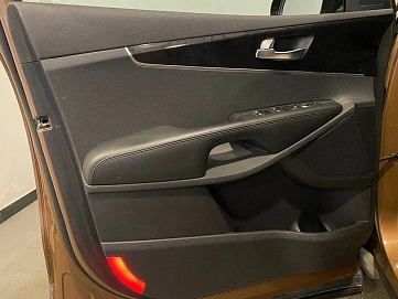 Kia Sorento, 2015г, передний привод, автомат