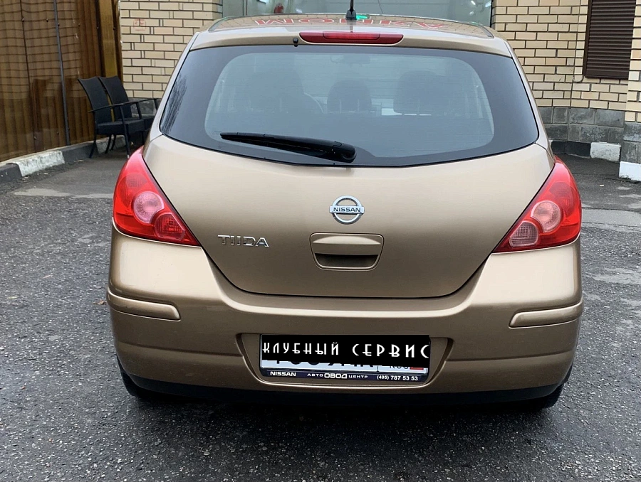 Nissan Tiida, 2008г., передний привод, механика