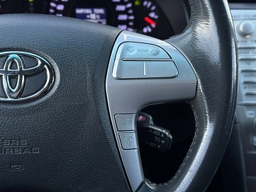 Toyota Camry, 2010г, передний привод, автомат