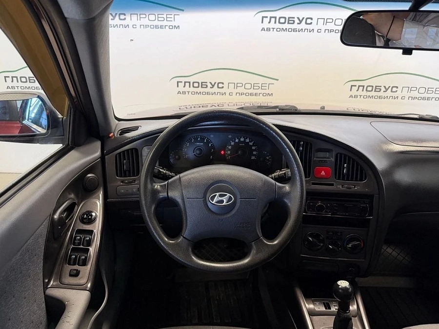 Hyundai Elantra, 2008г., передний привод, механика
