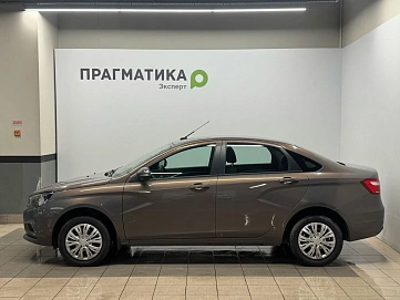 Lada (ВАЗ) Vesta, 2018г, передний привод, механика