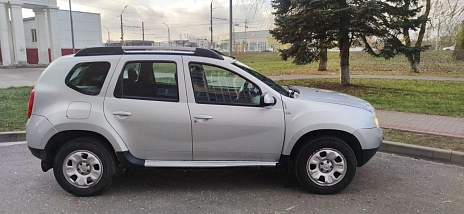 Renault Duster, 2015г, полный привод, автомат
