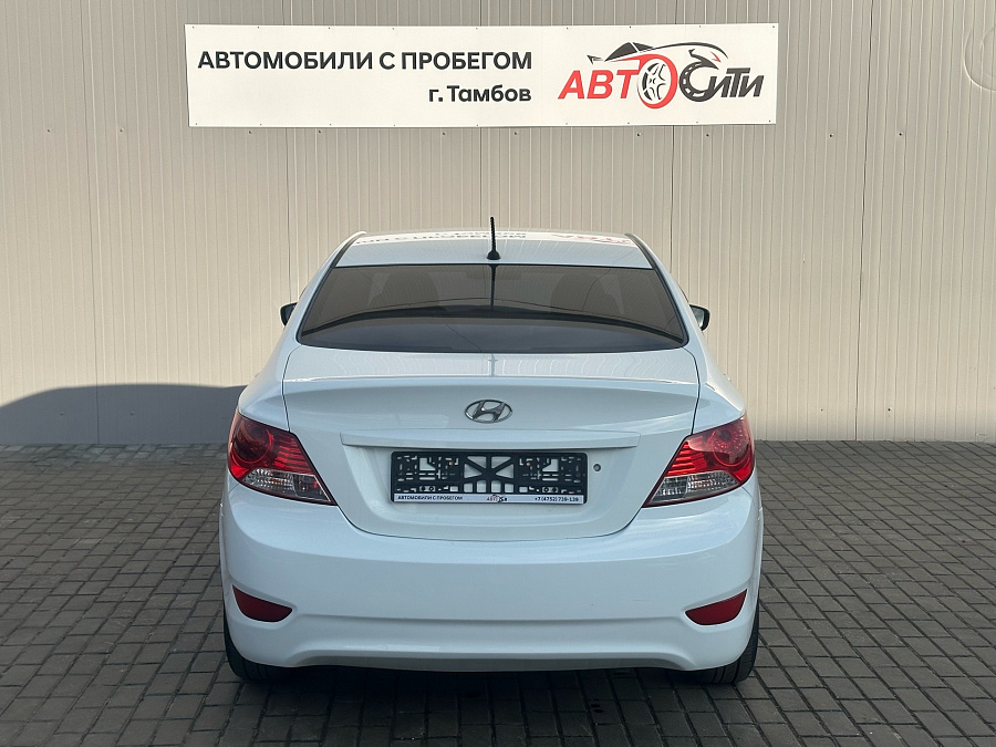 Hyundai Solaris, 2013г., передний привод, механика