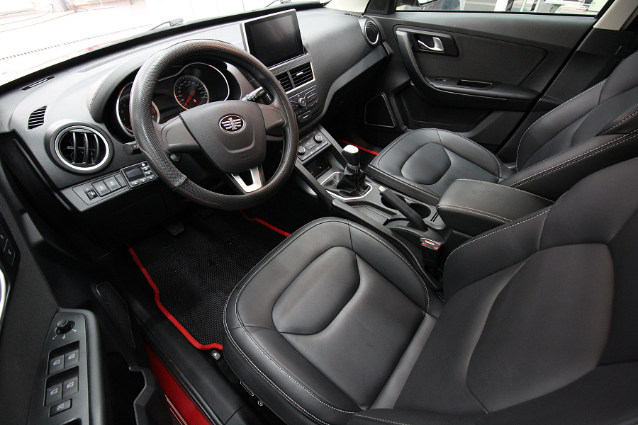 FAW Besturn X40, 2021г., передний привод, механика
