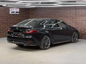 Toyota Camry, 2025г, передний привод, вариатор