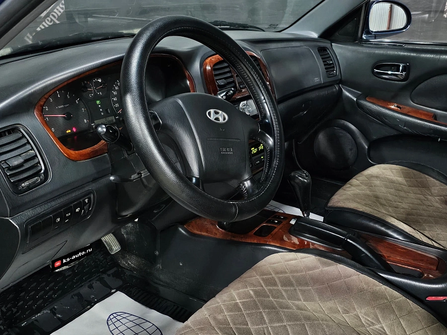 Hyundai Sonata, 2006г., передний привод, автомат