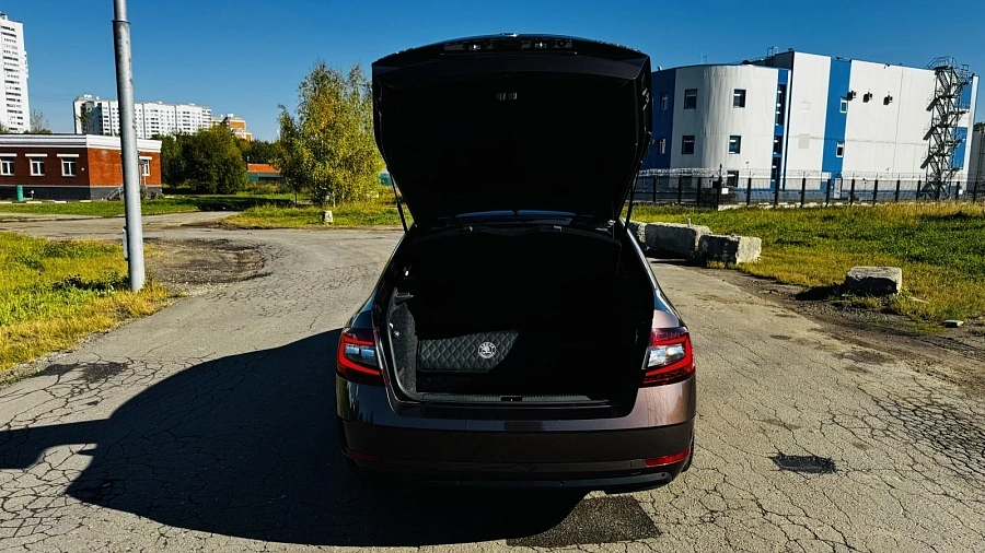 Skoda Octavia, 2018г., передний привод, робот