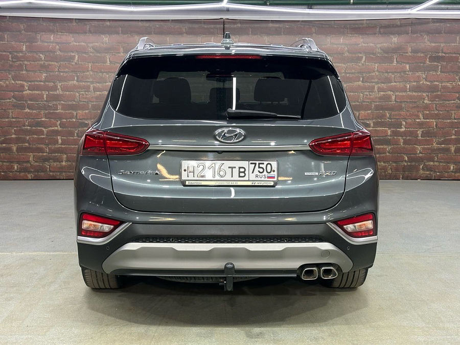 Hyundai Santa Fe, 2018г., полный привод, автомат