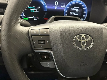 Toyota Camry, 2025г, передний привод, вариатор