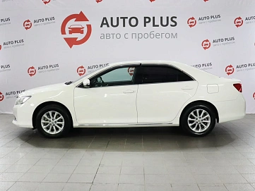 Toyota Camry, 2013г, передний привод, автомат