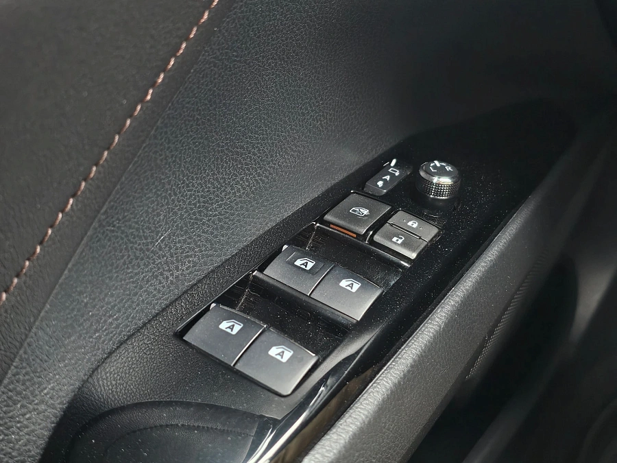 Toyota Camry, 2020г., передний привод, автомат